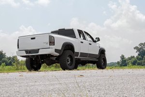 Dodge Ram 2500 Suspension Lift Kit - Rough Country - 3 Inch Lift Kit | M1 | V2 Monotube Shocks - '03-'10